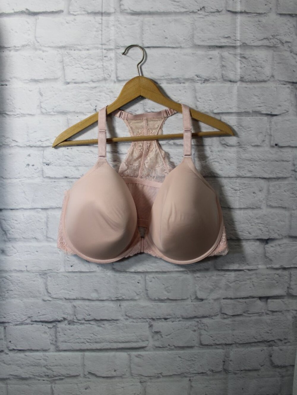 Torrid Perfect T-Shirt 44DD Light Pink Front Close Lined Racerback Lace Bra